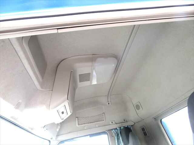 三菱ふそうスーパーグレートコンテナ専用車大型（10t）[写真23]