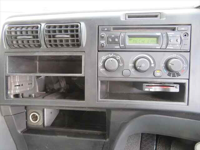 三菱ふそうスーパーグレートコンテナ専用車大型（10t）[写真32]