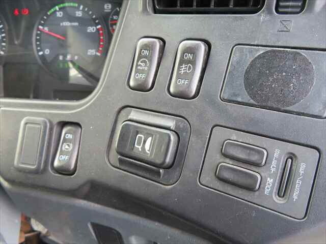 三菱ふそうスーパーグレートコンテナ専用車大型（10t）[写真35]