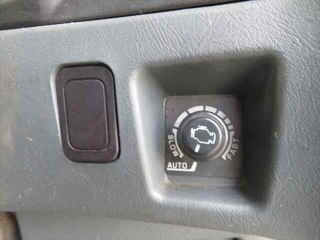 三菱ふそうスーパーグレートコンテナ専用車大型（10t）[写真36]