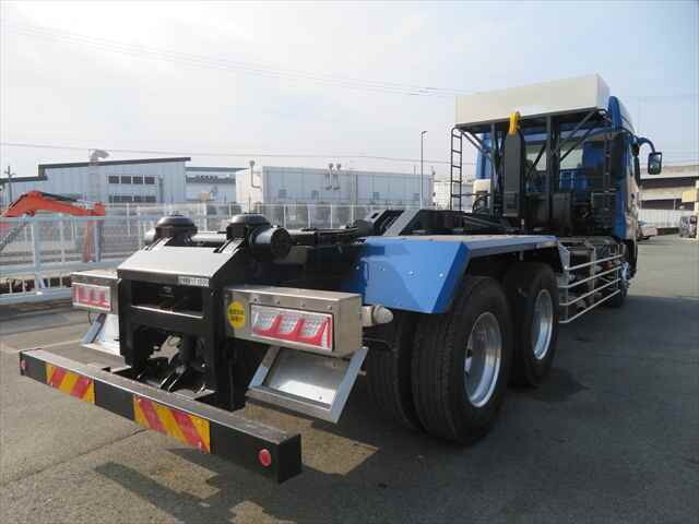 三菱ふそうスーパーグレートコンテナ専用車大型（10t）[写真04]