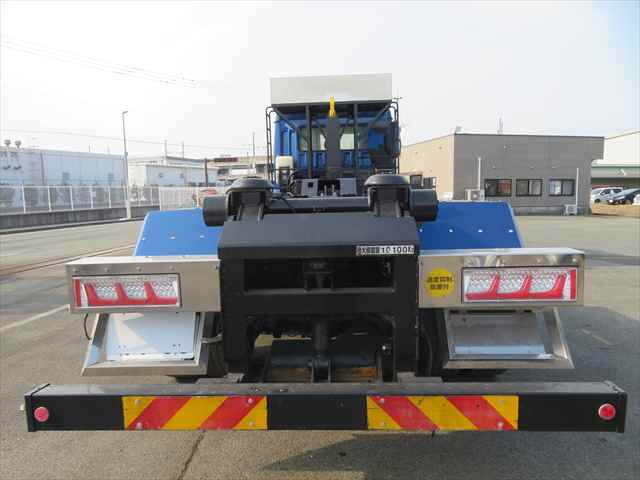 三菱ふそうスーパーグレートコンテナ専用車大型（10t）[写真08]