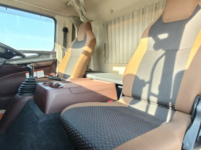 日野レンジャーアルミブロック中型（4t）[写真20]