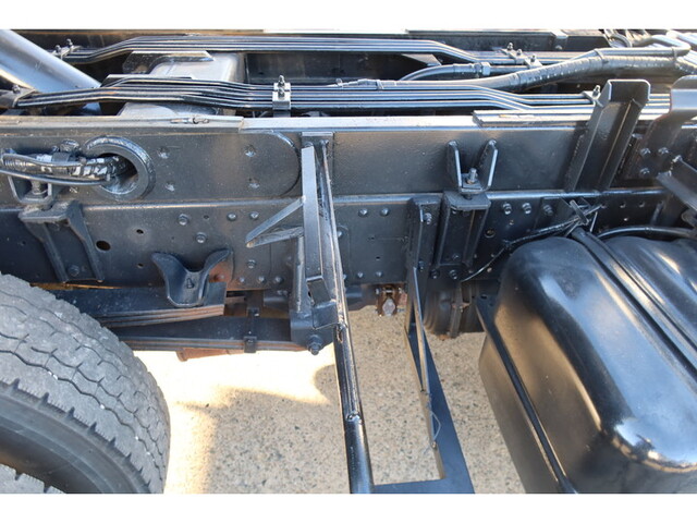 いすゞエルフパッカー車（塵芥車）小型（2t・3t）[写真18]