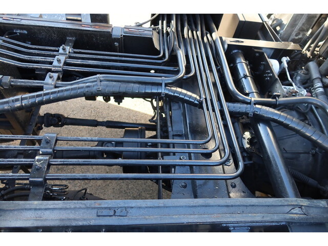 いすゞエルフパッカー車（塵芥車）小型（2t・3t）[写真19]