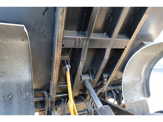 いすゞエルフパッカー車（塵芥車）小型（2t・3t）[写真22]