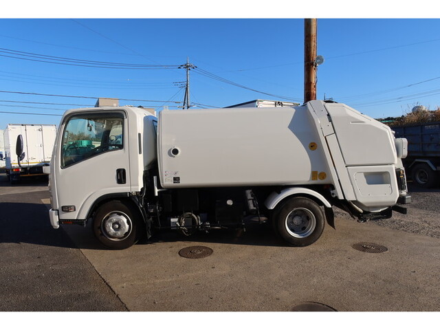 いすゞエルフパッカー車（塵芥車）小型（2t・3t）[写真04]