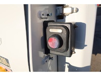 いすゞエルフパッカー車（塵芥車）小型（2t・3t）[写真10]