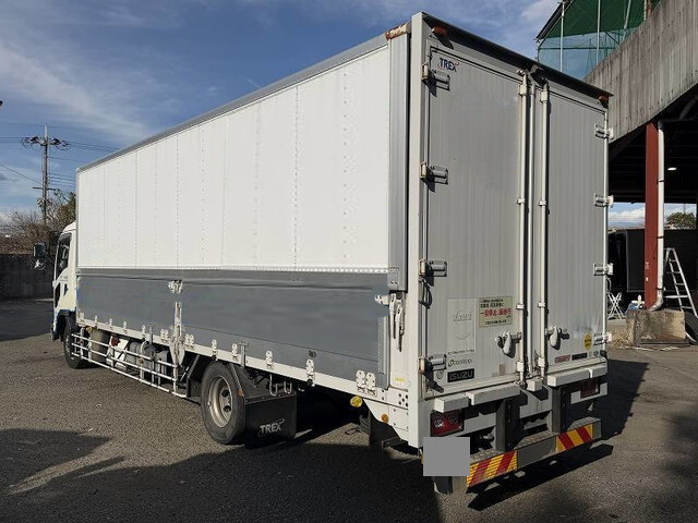 いすゞフォワードアルミバン増トン（6t・8t）[写真04]