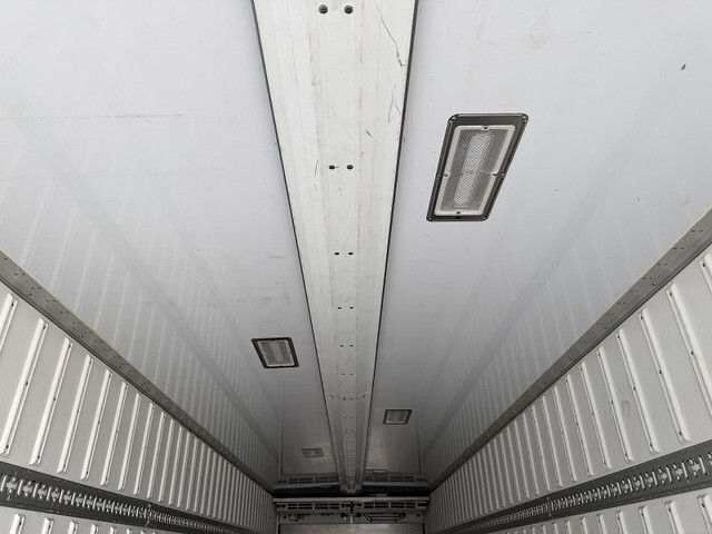 三菱ふそうスーパーグレートアルミウイング大型（10t）[写真13]