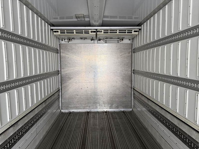 三菱ふそうスーパーグレートアルミウイング大型（10t）[写真16]