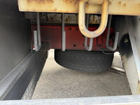 三菱ふそうスーパーグレートアルミウイング大型（10t）[写真28]