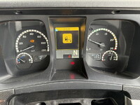 三菱ふそうスーパーグレートアルミウイング大型（10t）[写真36]