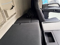 三菱ふそうスーパーグレートアルミウイング大型（10t）[写真38]