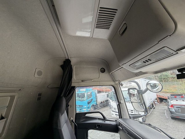 三菱ふそうスーパーグレートアルミウイング大型（10t）[写真38]