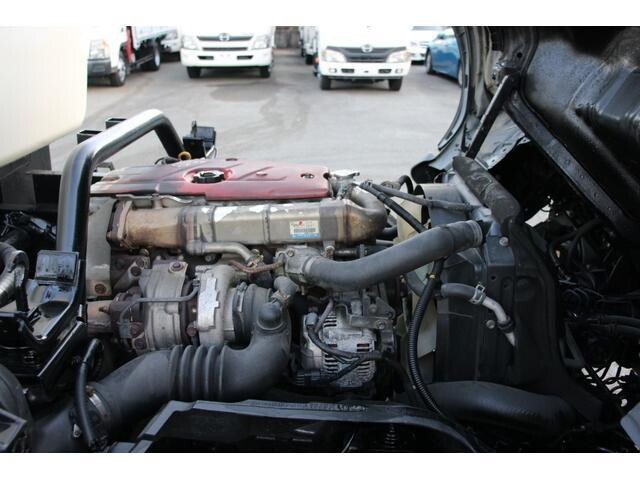 日野デュトロパッカー車（塵芥車）小型（2t・3t）[写真10]