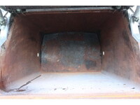 日野デュトロパッカー車（塵芥車）小型（2t・3t）[写真19]