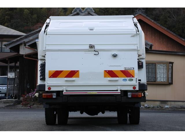 日野デュトロパッカー車（塵芥車）小型（2t・3t）[写真07]