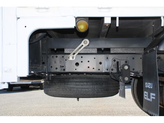 いすゞエルフ平ボディ小型（2t・3t）[写真22]