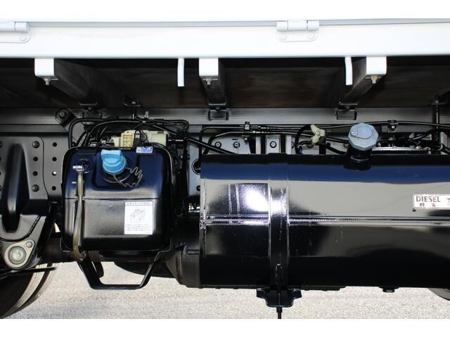 日産アトラス平ボディ小型（2t・3t）[写真16]