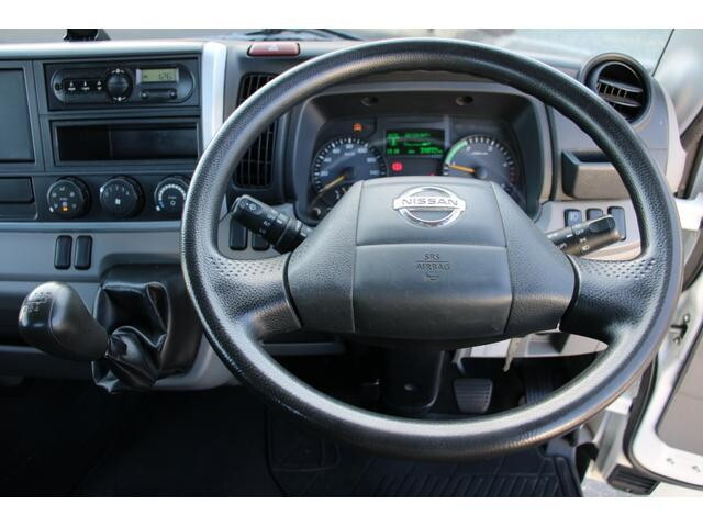 日産アトラス平ボディ小型（2t・3t）[写真23]