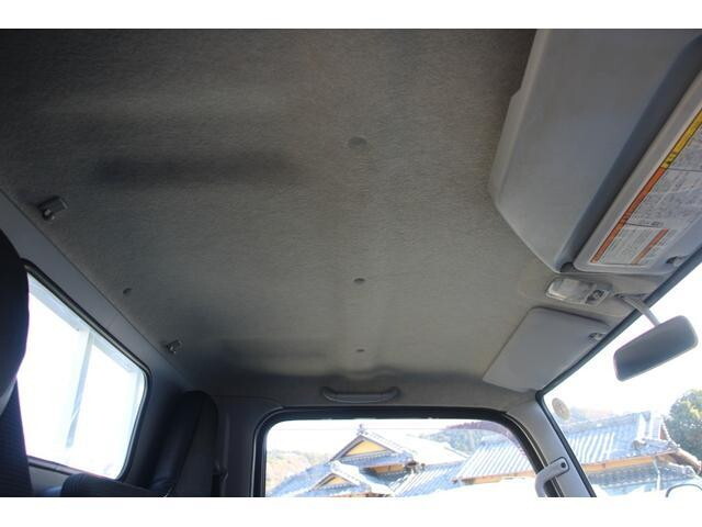 日産アトラス平ボディ小型（2t・3t）[写真35]