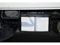 いすゞエルフダブルキャブ（Wキャブ）小型（2t・3t）[写真12]