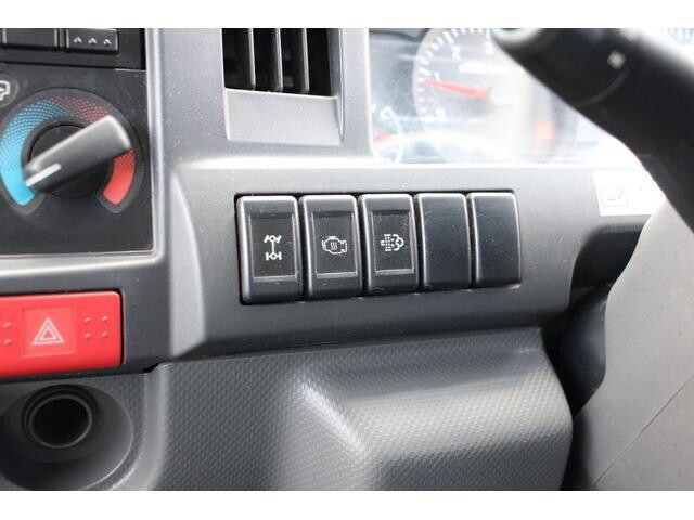 いすゞエルフダブルキャブ（Wキャブ）小型（2t・3t）[写真22]