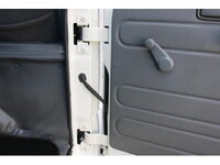 いすゞエルフダブルキャブ（Wキャブ）小型（2t・3t）[写真33]