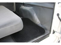 いすゞエルフダブルキャブ（Wキャブ）小型（2t・3t）[写真34]