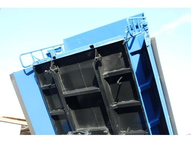 日野レンジャー深ダンプ（土砂禁ダンプ）中型（4t）[写真13]