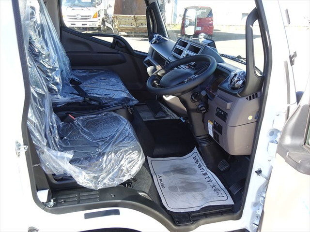 三菱ふそうキャンタークレーン4段小型（2t・3t）[写真19]