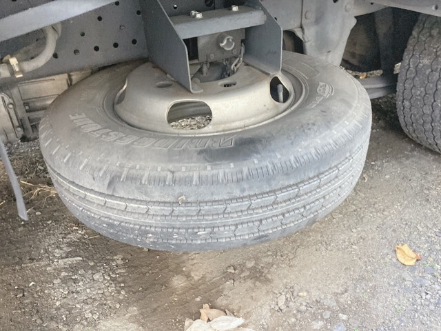 いすゞエルフ平ボディ小型（2t・3t）[写真10]