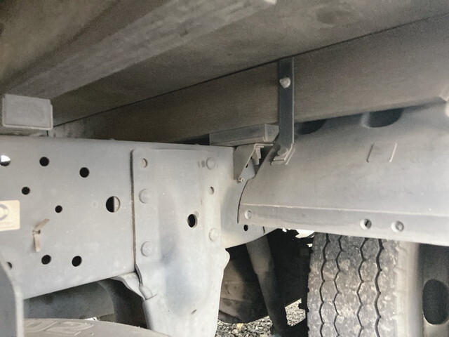 いすゞエルフ平ボディ小型（2t・3t）[写真12]