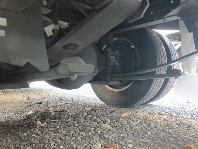 いすゞエルフ平ボディ小型（2t・3t）[写真14]