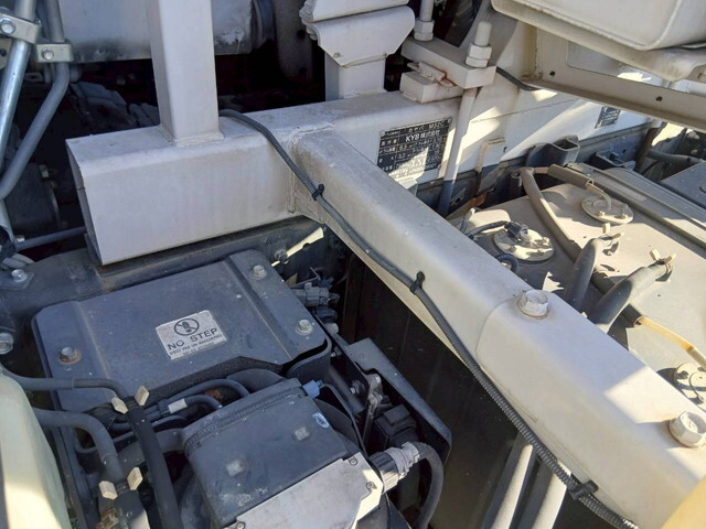 いすゞフォワードミキサー車（コンクリートミキサー）増トン（6t・8t）[写真12]