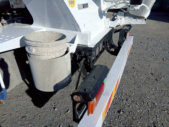 いすゞフォワードミキサー車（コンクリートミキサー）増トン（6t・8t）[写真15]