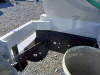 いすゞフォワードミキサー車（コンクリートミキサー）増トン（6t・8t）[写真18]