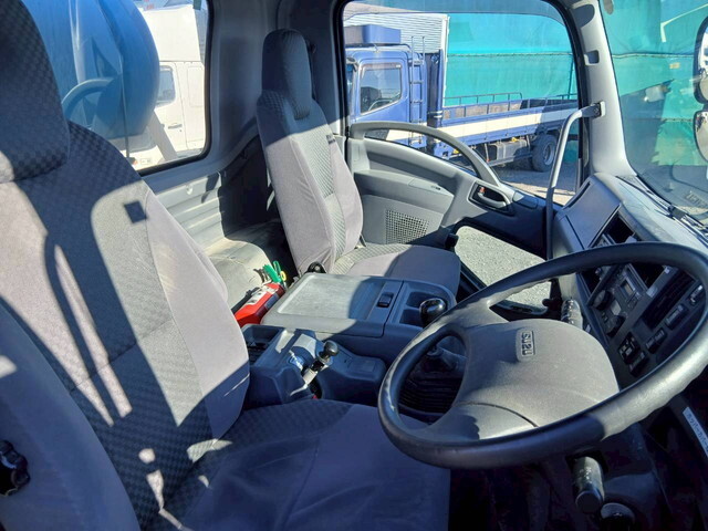 いすゞフォワードミキサー車（コンクリートミキサー）増トン（6t・8t）[写真30]