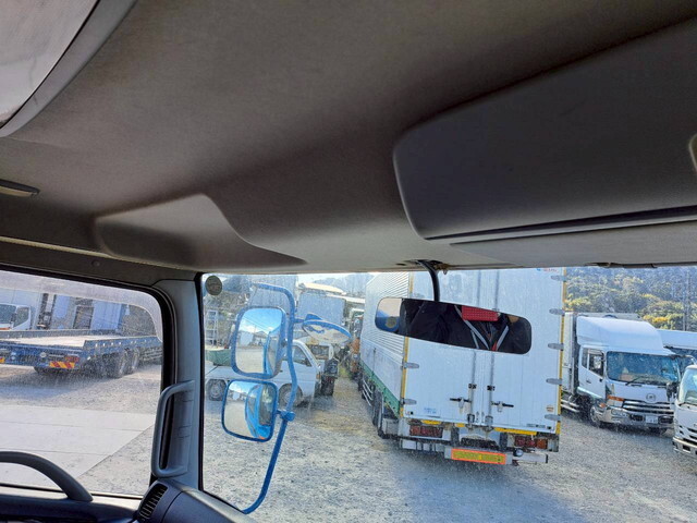 日野レンジャー平ボディ増トン（6t・8t）[写真11]