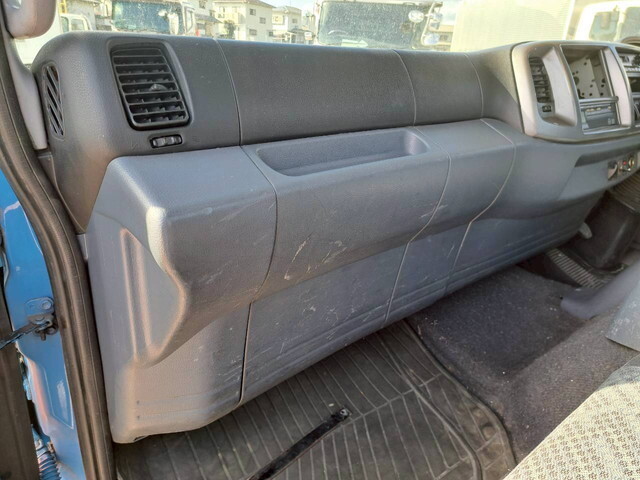 日野レンジャー平ボディ増トン（6t・8t）[写真19]