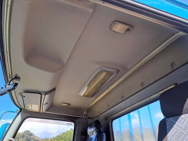 日野レンジャー平ボディ増トン（6t・8t）[写真20]