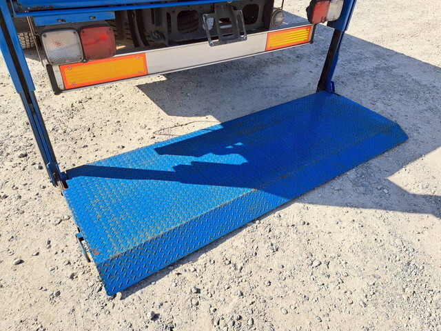 日野レンジャー平ボディ増トン（6t・8t）[写真27]