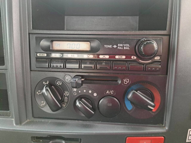 いすゞエルフアルミブロック小型（2t・3t）[写真11]