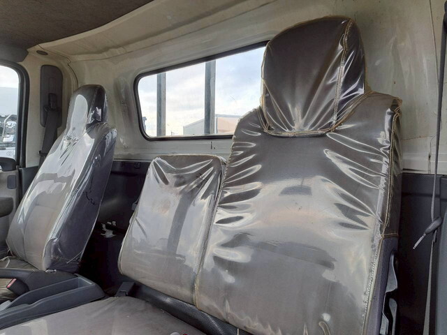 いすゞエルフアルミブロック小型（2t・3t）[写真23]