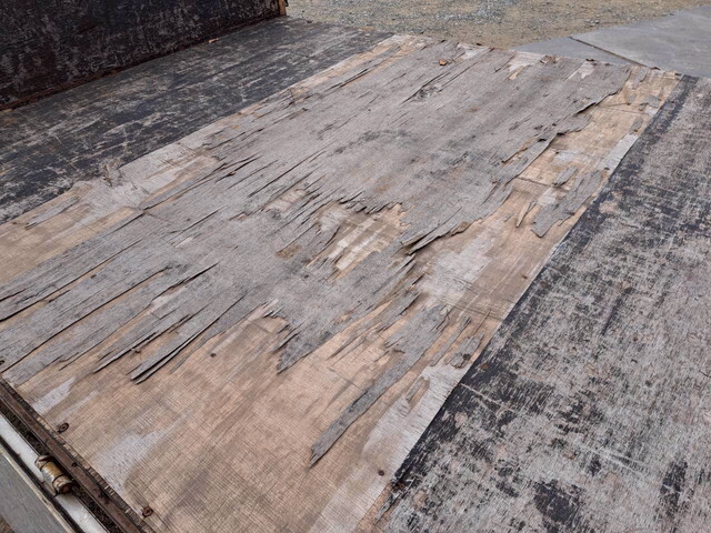 いすゞエルフアルミブロック小型（2t・3t）[写真27]