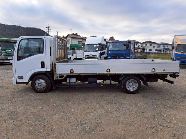 いすゞエルフアルミブロック小型（2t・3t）[写真08]