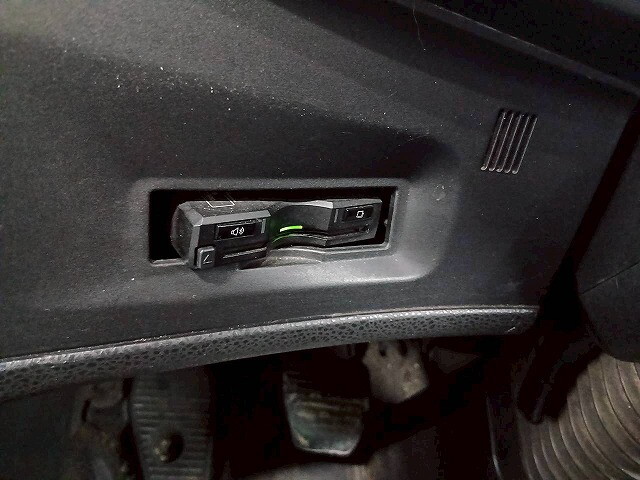 いすゞギガアルミウイング大型（10t）[写真20]