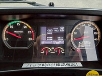 いすゞギガアルミウイング大型（10t）[写真25]