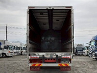 いすゞギガアルミウイング大型（10t）[写真32]